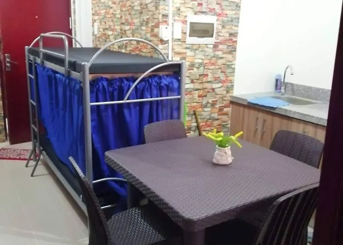Auberge de jeunesse Samanakan's Condotel & *